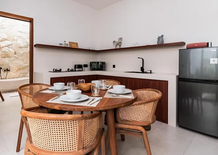 Chic And Stylish 2br With Wooden Accents Holiday home *