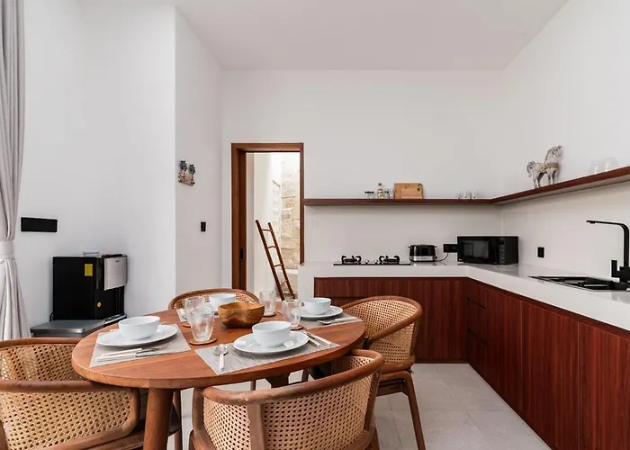 Chic And Stylish 2br With Wooden Accents * Uluwatu (Bali)